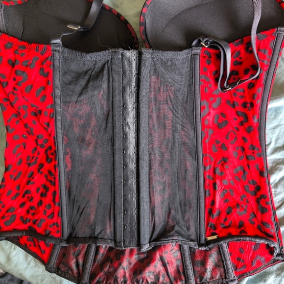 LaSenza red cheetah corset - Picture 2 of 3